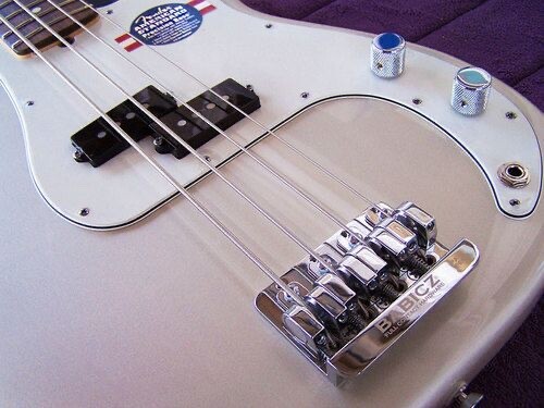 BABICZ FCH4-AM BASS BRIDGE, 4 STRING THRU, ORIGINAL SERIES GOLD