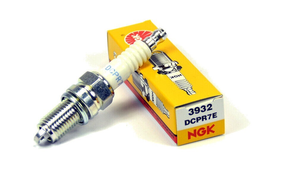 NGK Genuine DCPR7E Spark Plug LOT OF 7