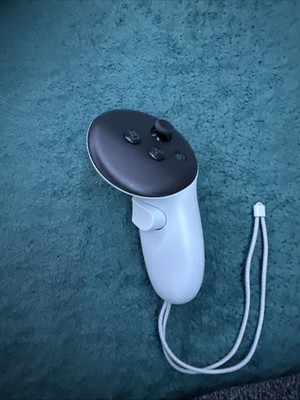 Oculus Quest 3S Virtual Reality Headset 128GB, White, with Controllers
