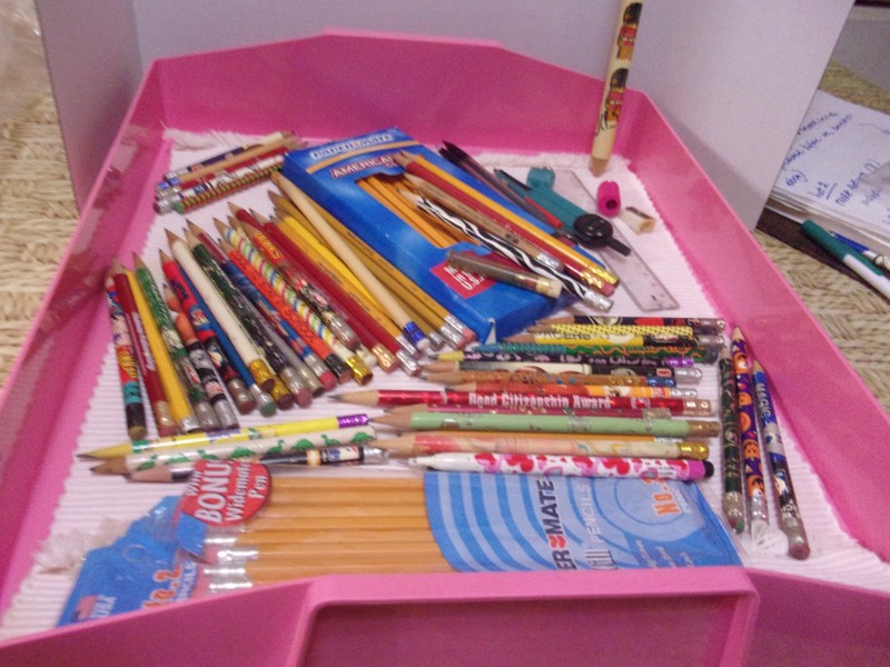 Mixed lot of vintage /retro pencils wood+ lead,80s-early 2000s,NBA NFL++++++++++