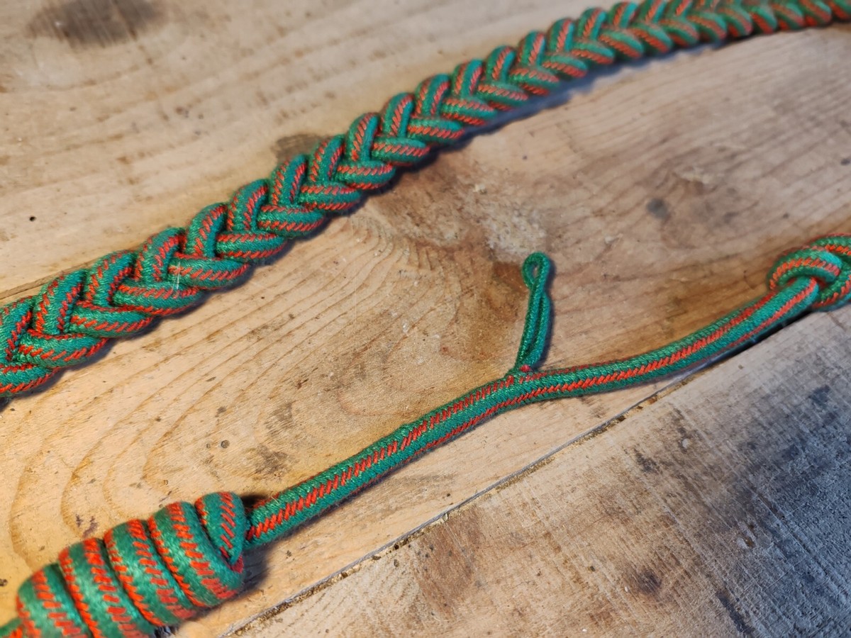 Fourragère Militaire Croix De Guerre - Vert Et Rouge - France - Occasion
