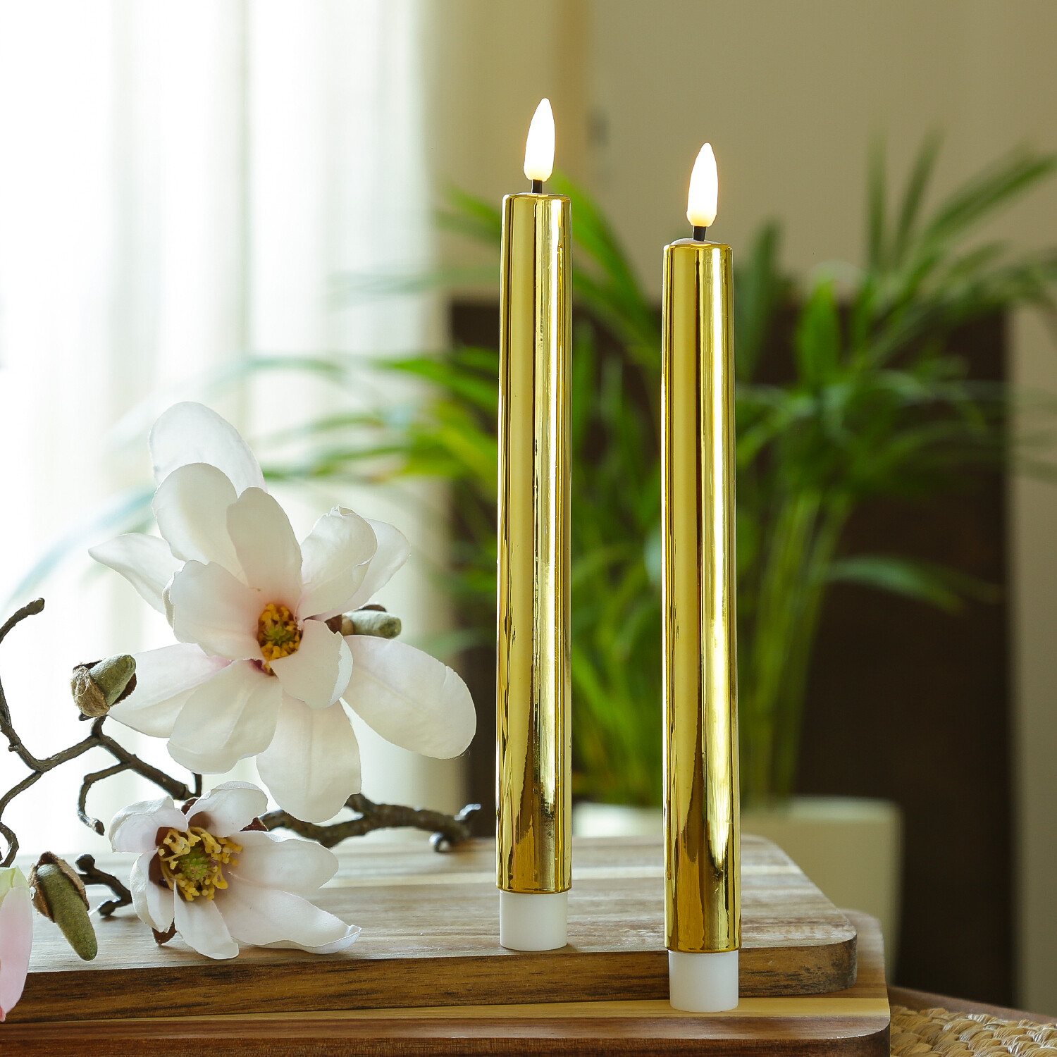 led-stabkerzen-dinnerkerzen-tafelkerzen-spitzkerzen-25cm-gold-gl-nzend