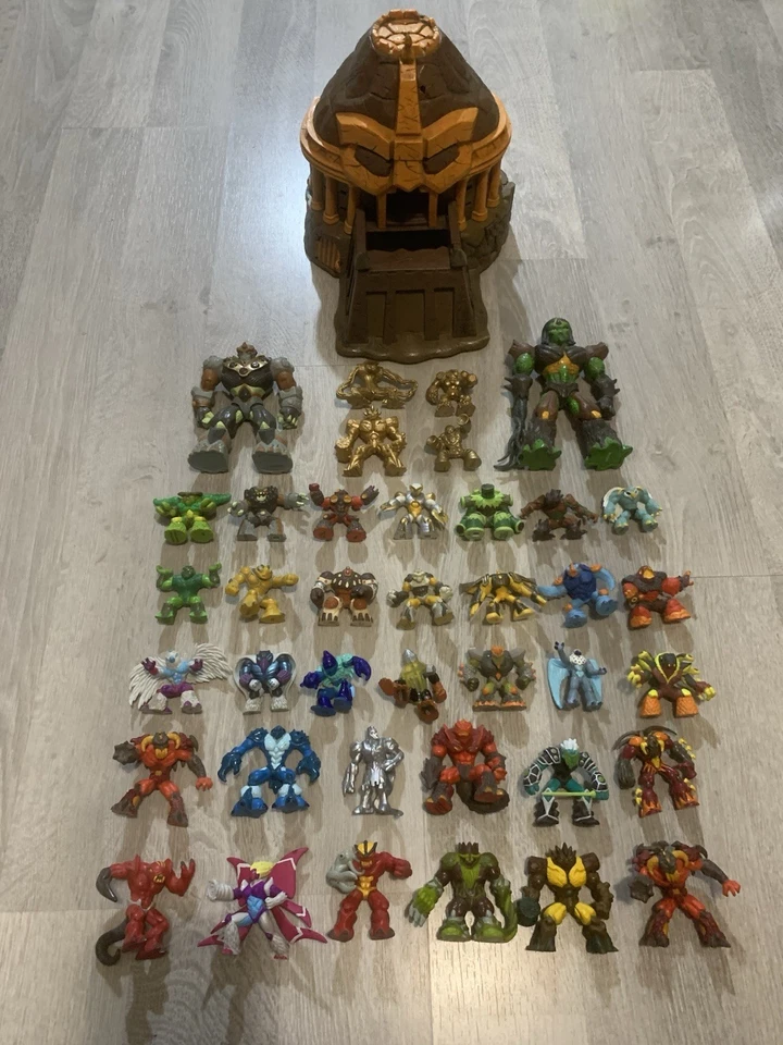 Gormiti Lot De 39 Figurines + 1 Base - Photo 1/4