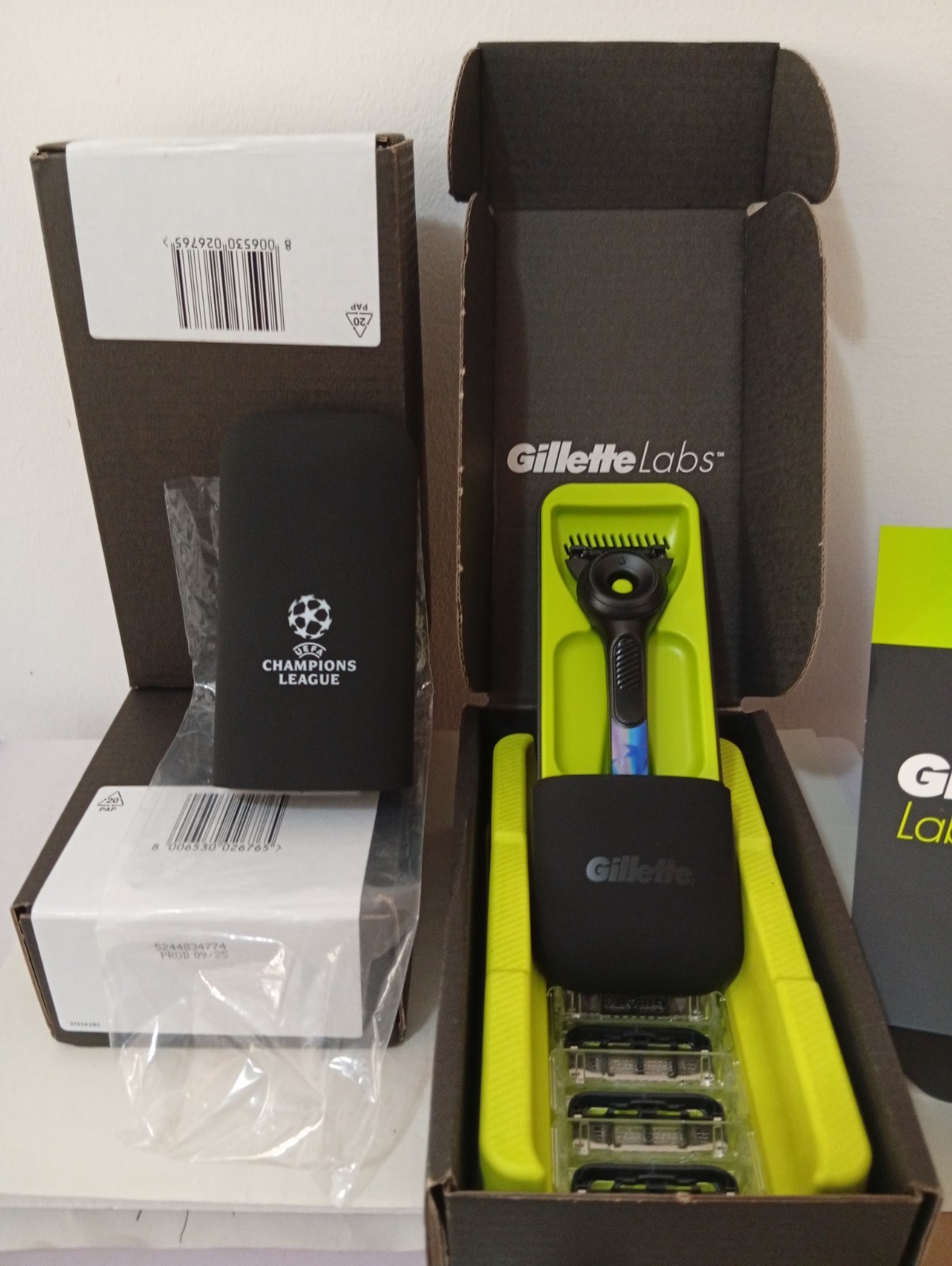 Gillette Labs UEFA Champions League Edition: Rasoio Esfoliante in Offerta