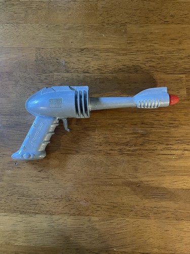 Vintage Metal 1952 Futuristic Strato Space Pistol Laser Robot Cap Ray Gun Toy