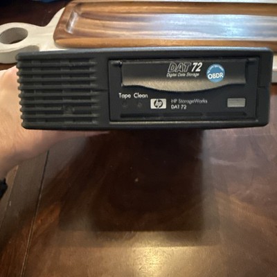 HP StorageWorks DAT72 SCSI 36/72GB DDS5 Drive Q1523B POWERS ON