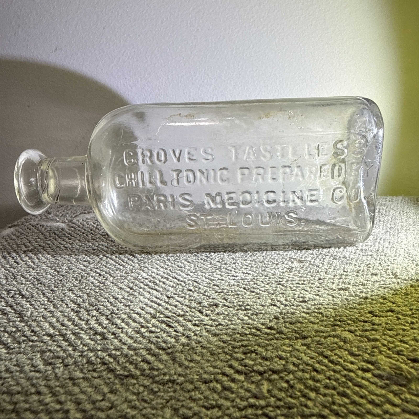 Antique Groves Tasteless Chill Tonic Bottle St Louis  Paris 