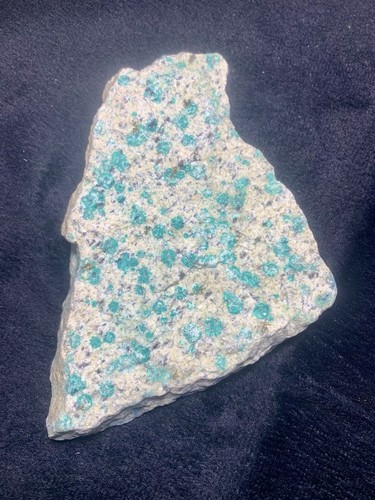480 Gramm K2 Nit (Granit mit Azurit) Rohstein. - Bild 3 von 6