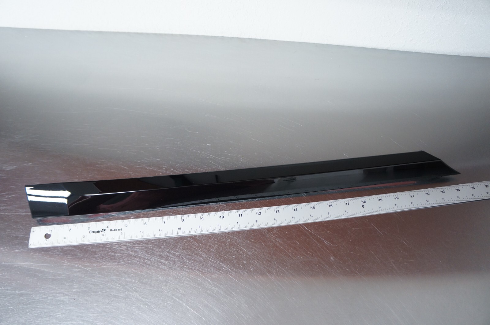 12-2017 Bentley Continental GT Rear Right RH Molding Trim Strip 3W8853536 BLACK