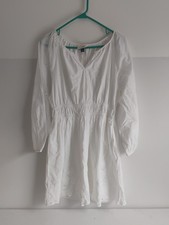 Universal Thread White Dress. Medium