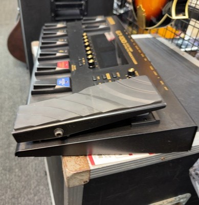 本日限定セール✨️BOSS GT-100 エフェクトプロセッサー　説明書　ケース BOSS GT-100 Guitar Multi Effects Processor w/ Case Box AC Adapter