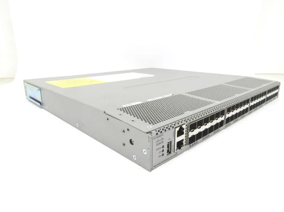 Cisco DS-C9148S-K9 MDS 9124S 48x Port 16G SFP FC Switch 2x AC Power 1U No RMK - Image 4 of 4