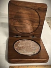 ONE TROY POUND .999 FINE SILVER ROUND IN AIRTITE AND WOOD BOX  (7869)