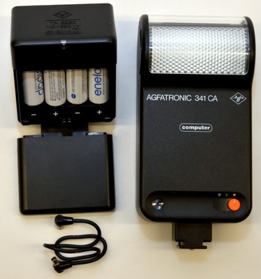 Agfa Agfatronic 341 CBS Blitz Blitzgerät Mittenkontakt und Kabel  1A-Zustand