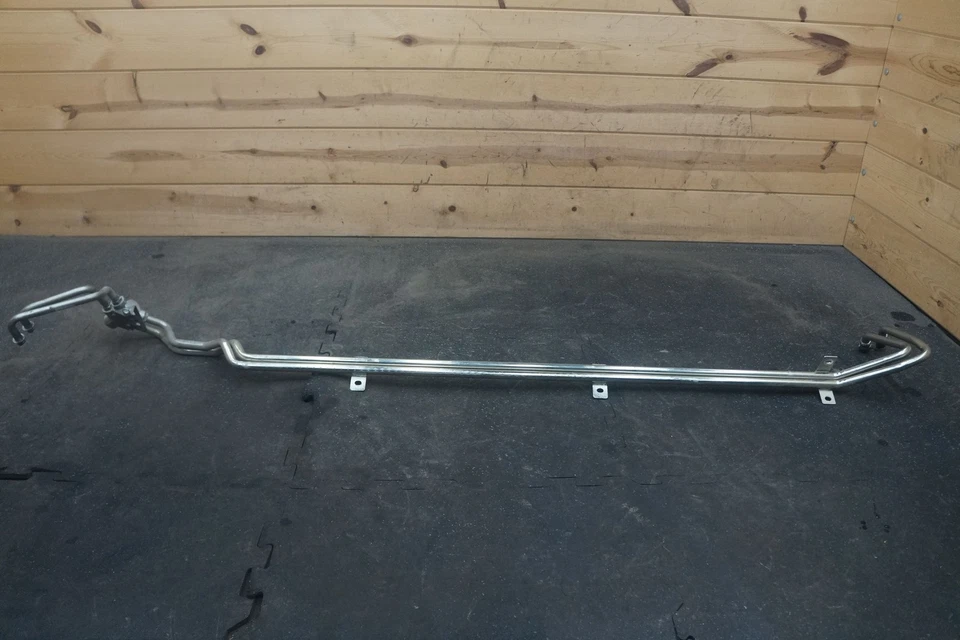 Manguera de tubo de enfriador de aceite de transmisión AD43-321363-AC Aston Martin Rapide S 2014 Foto 2 de 4