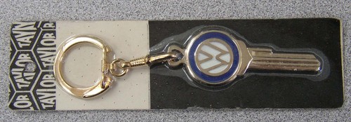 VW Yellow Gold Plated Vintage Key / Key ring Volkswagen 1970 1971 1972 1973 1974 - Picture 5 of 6
