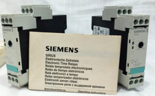 SIEMENS 3RP1531-1AP30 TIME RELAY