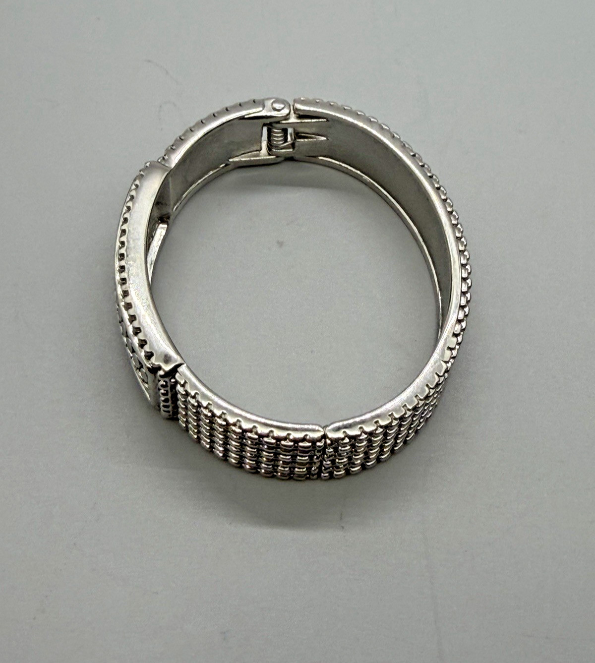 Silver Tone Multi Row Beaded Dimensional Clamper … - image 10