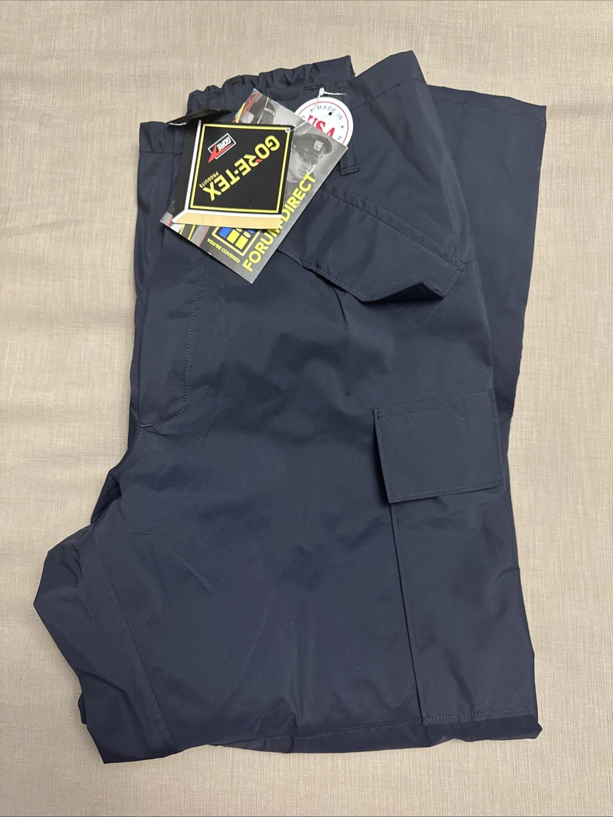 Forum Industries Gore Tex Black Cargo Patrol Shell Pants Small REG Made in USA
Opens in a new window