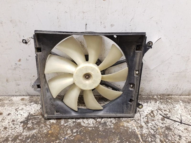 Conjunto de ventilador de radiador motor pasajero derecho se adapta a Toyota Avalon 00-04 Foto 2 de 4