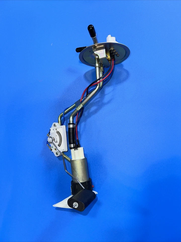 Conjunto de bomba de combustible y transmisor Airtex E2078S para modelos Ford Mazda 1989-1997 Foto 2 de 4