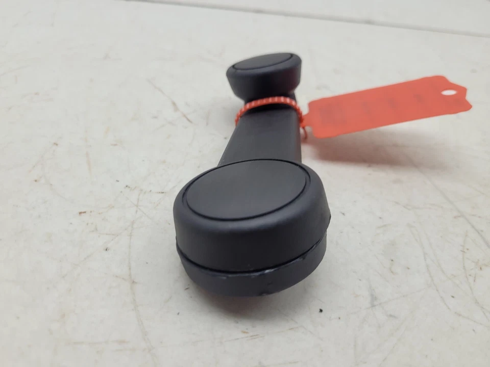 Ford Focus MK3 Rear Window Winder Handle Crank Driver Right Side - Image 4 of 4