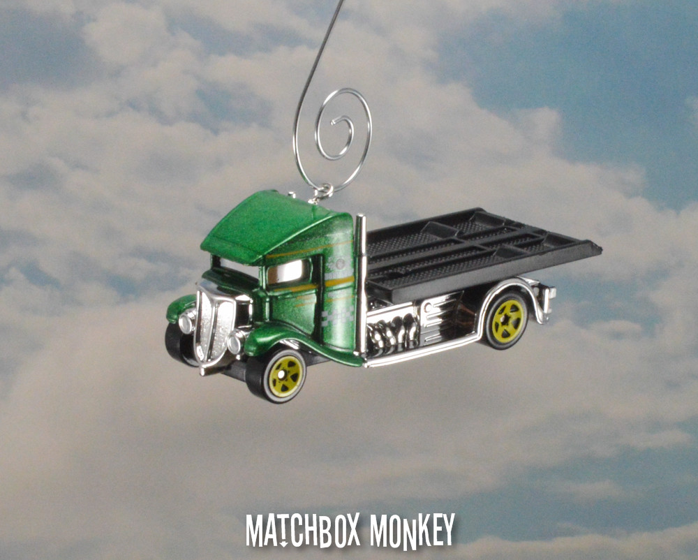 Custom Flatbed Tow Truck Christmas Ornament 1/64 Adorno Flat Bed Towing