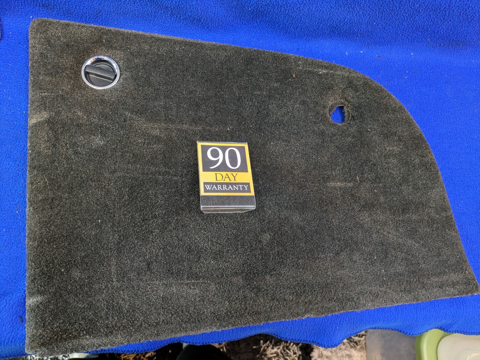 06-12 Bentley Continental Flying Spur right rear trunk battery door trim panel