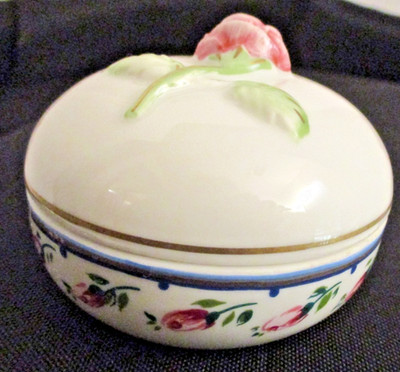 Orient Express Elizabeth Arden Trinket Box 3 in x 3 in x 3 in (SKU# 2837)