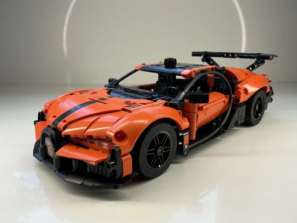 LEGO Technic 42222 Bugatti Chiron Pur Sport Hypercar, photo 2 of 5