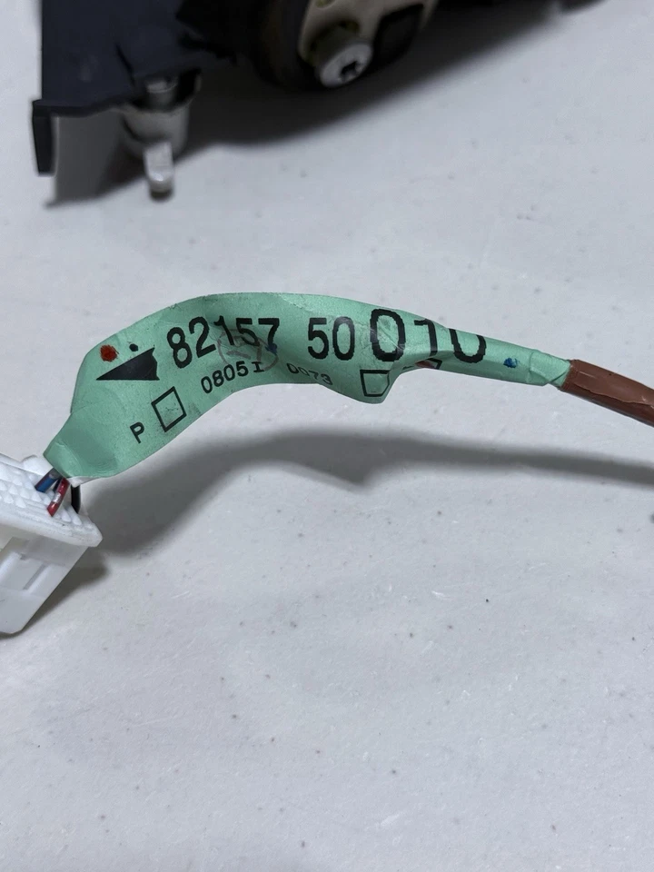 01-06 LEXUS LS430 ЗАДНЯЯ ПРАВАЯ ДВЕРЬ ЗАМОК ЗАМОК ПРИВОД #8541 - Изображение 3 из 4