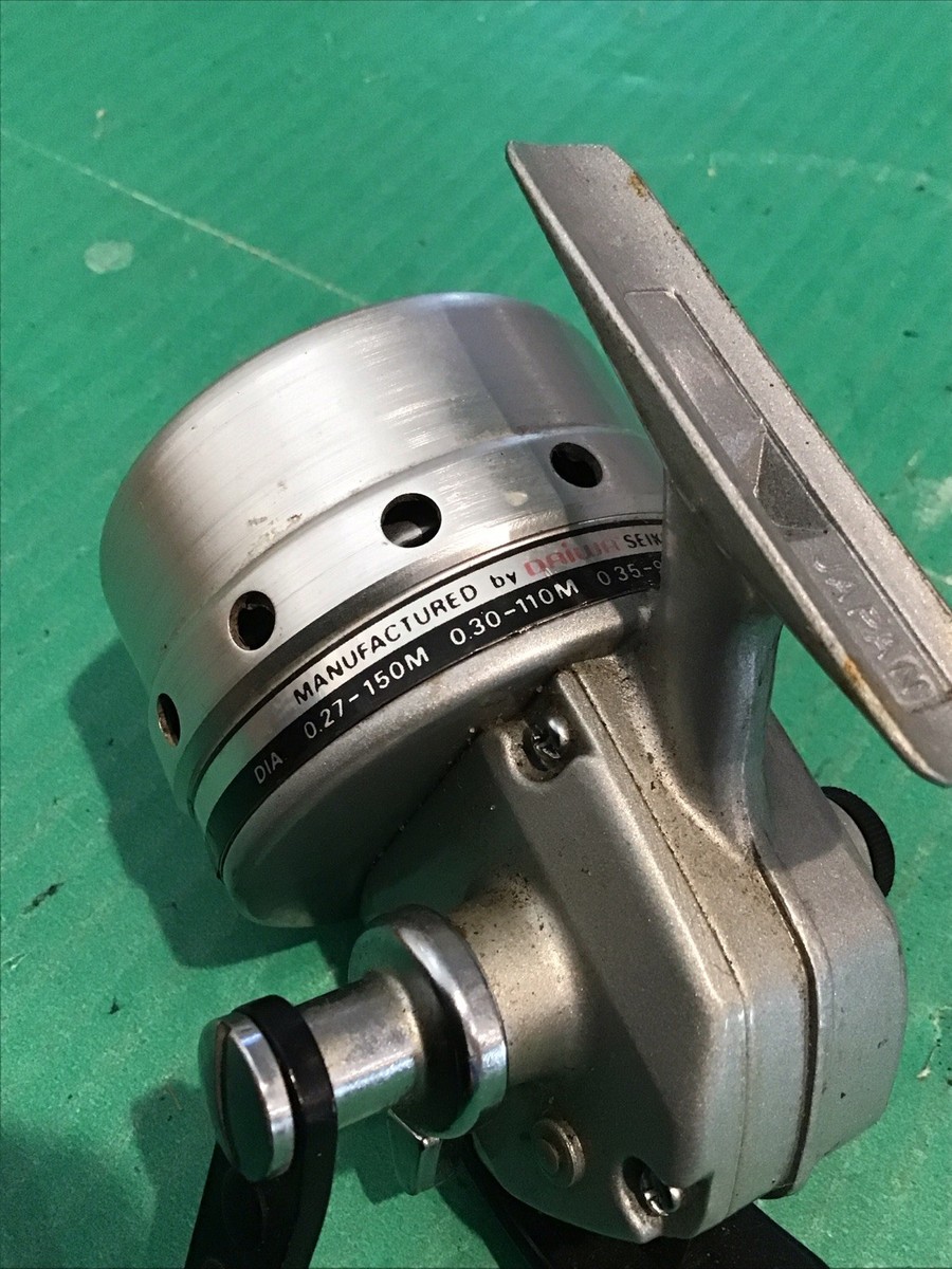 Vintage DAIWA SILVERCAST 212RL VINTAGE SPINCAST Closed Face Reel