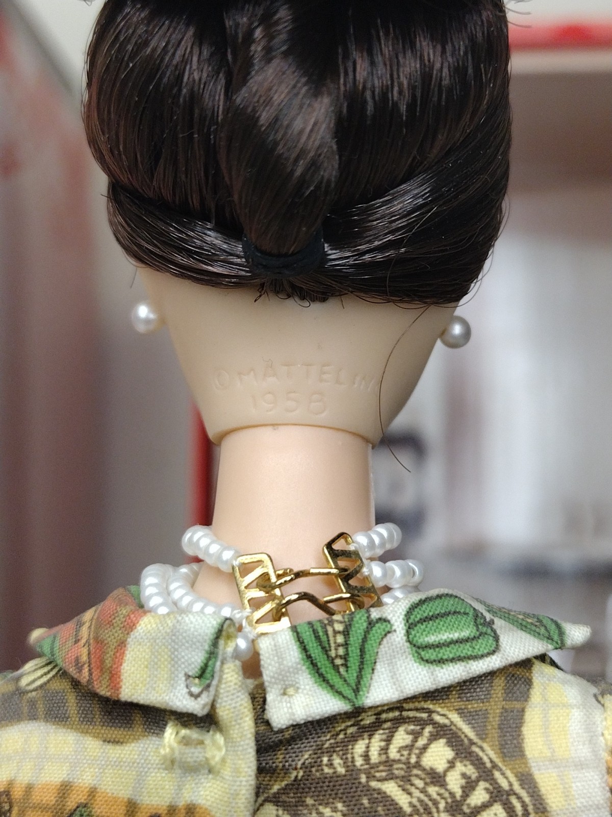 Thanksgiving Feast Barbie Holiday Hostess Collection 2010 Pre Owned 🦃🍽️ 