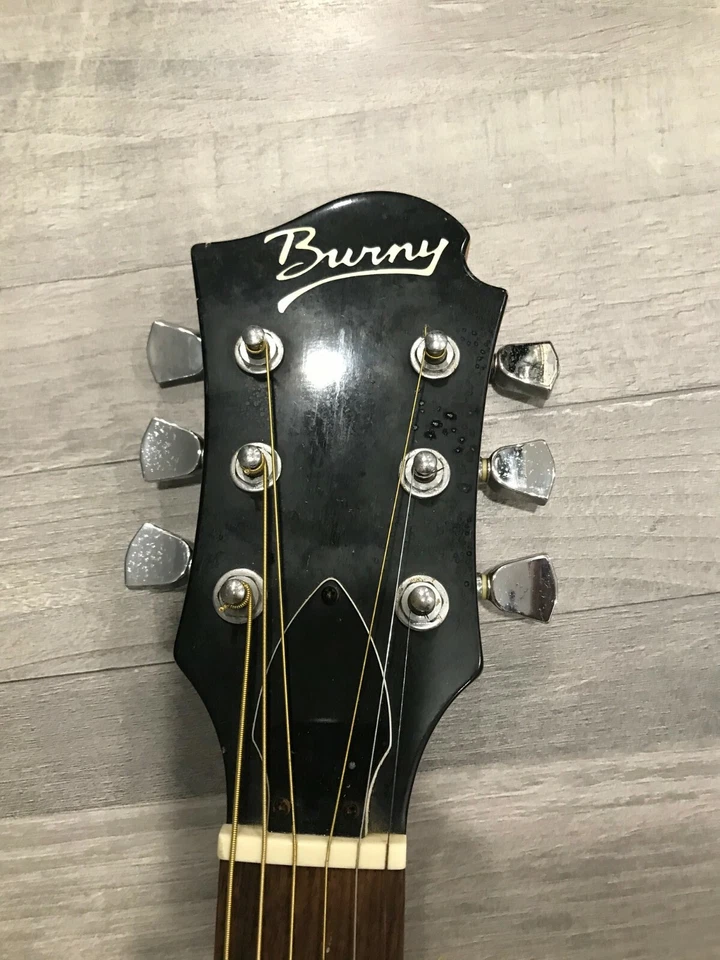 Guitarra Eléctrica Fernandes BURNY De Colección de Japón con Cordal Vibrato Cutum  Foto 4 de 4