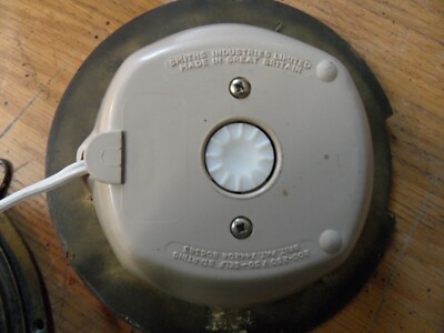 C1950 Smith's Industries Messing elektrische Schiffsschottenuhr zur Restaurierung