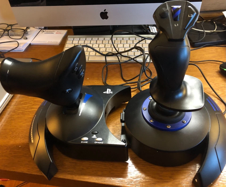 Thrustmaster T.Flight Hotas 4 Controller per PC, Xbox One - Nero - Immagine 3 di 3