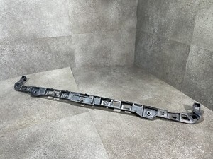 VW Golf 6 VI Stoßstangenhalterung Hinten mitte 5K6807863