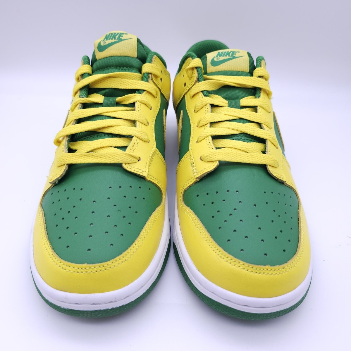 Nike Dunk Low Retro Reverse Brazil Mens Size 9.5  Green Oregon Ducks Nike Dunk Low Retro Oregon Reverse Brazil Men Size 9 DV0833  main image 2