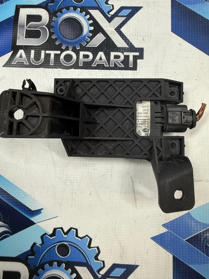 2016-2019 VOLKSWAGEN PASSAT MÓDULO DE RADAR PONTO CEGO TRASEIRO ESQUERDO FABRICANTE DE EQUIPAMENTO ORIGINAL # 5Q0907685B - Imagem 2 de 4