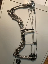 Mathews Z3, LH, 55-65 LBS. DW, 24-30" DL, 30" ATA, 330 FPS. 4.5 LBS. 80% Let Off