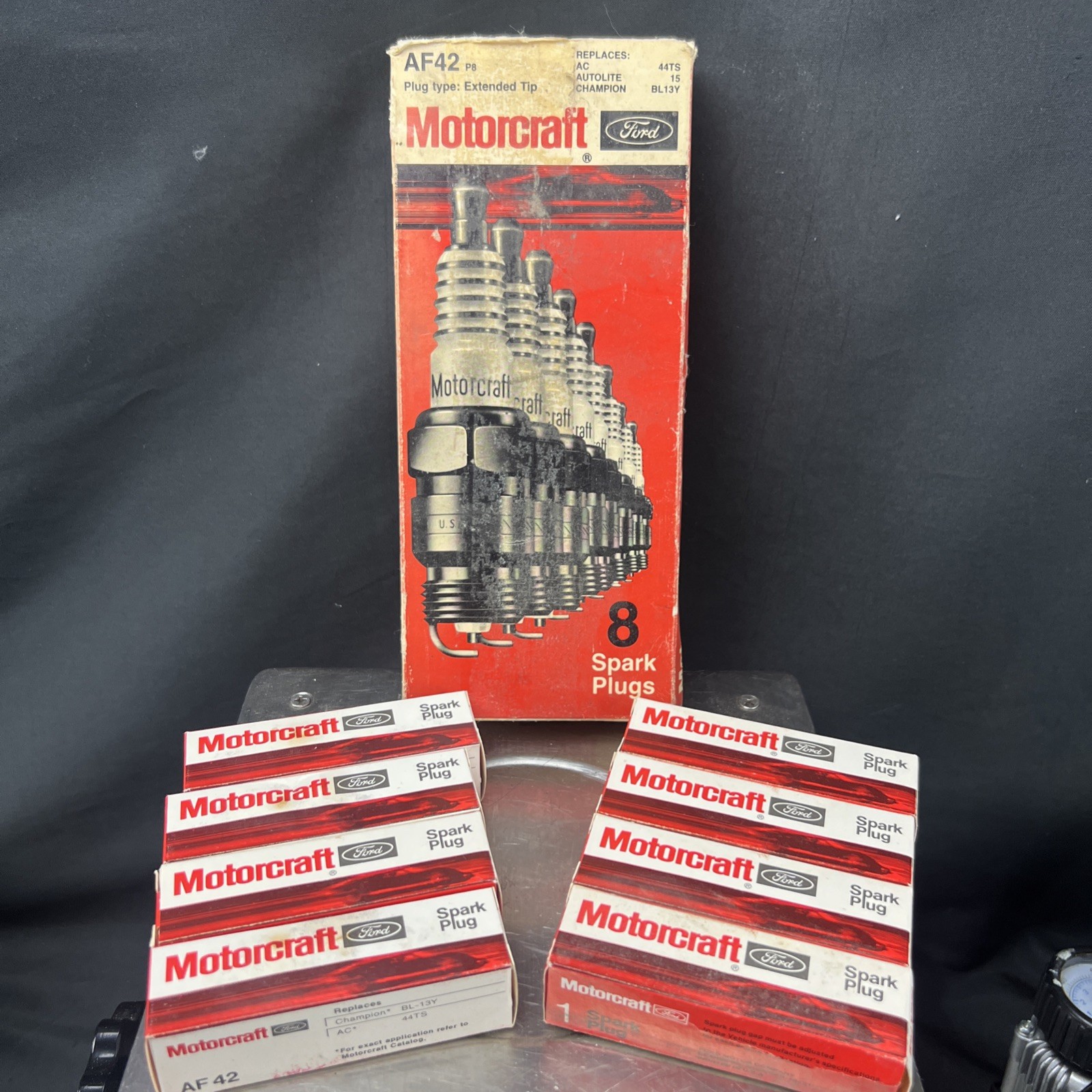 Motorcraft ASF42 P8 Spark Plugs 8 Pk Ford R44TS 765 RV12YC OEM