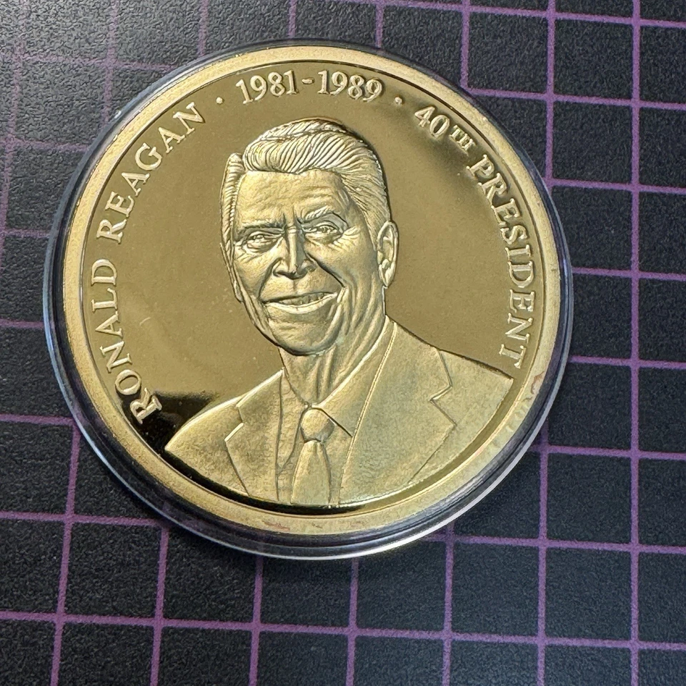 American Mint Gold Plated Coin Greatest Presidents Ronald Reagan w/COA - Image 3 of 4
