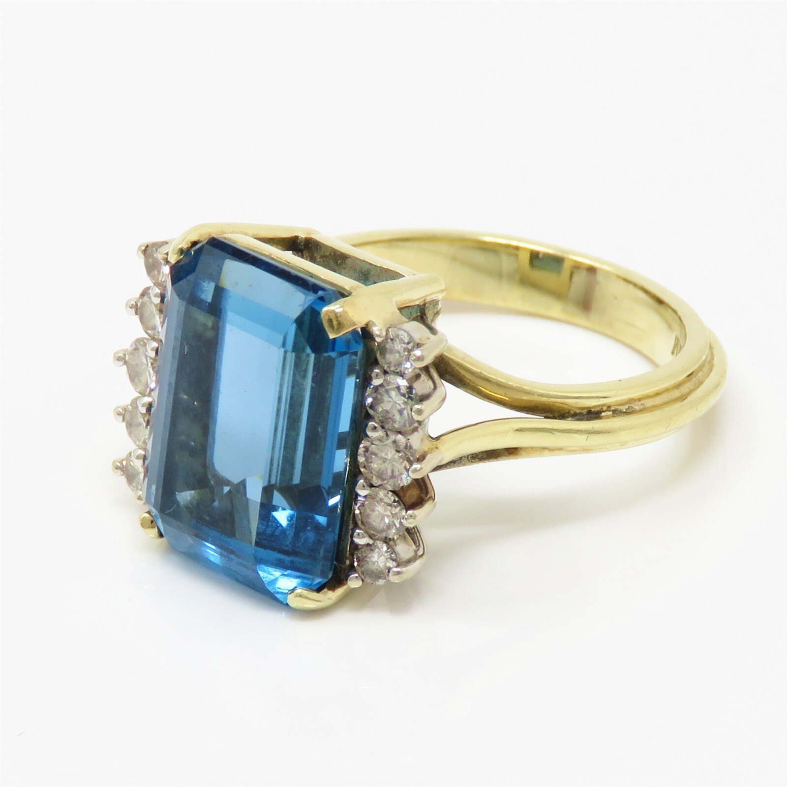 NYJEWEL 14k Yellow Gold Large Blue Spinel & Diamo… - image 3