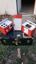 VTG RAGGEDY ANN DOLL 1970 GABRIEL METAL TOY KITCHEN SET REFRIGERATOR SINK STOVE
