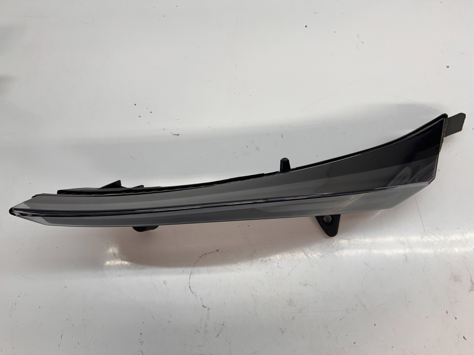 MCLAREN 720S PASSENGER RIGHT RH TAIL LIGHT ASSEMBLY OEM 14AA415CP