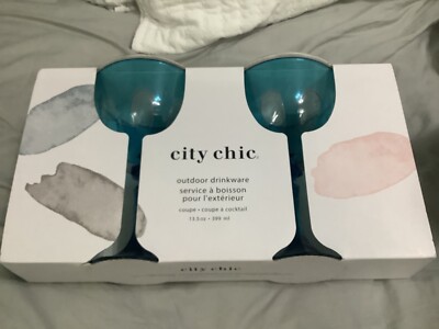 2 Stück Blau City Chic Kunststoff Outdoor Trinkgeschirr Gläser Brandneu in Packung