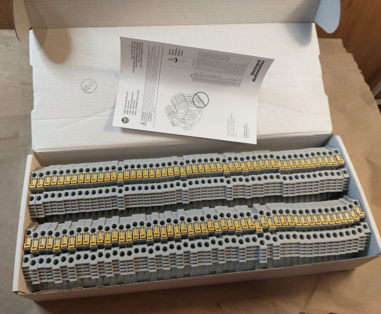 100, Allen Bradley 1492-JKD4 Ser A 4mm Terminal Blocks - Fast Ship