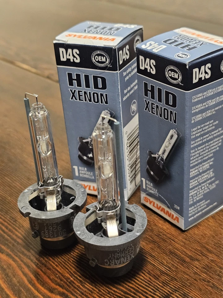 Lot Of 2 Sylvania HID Xenon D4S OEM Lightbulb Replacement for Car Headlight  Foto 3 de 4