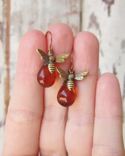Vintage Honey Bee Drop Earrings Amber Gold Dangle Boho Jewelry Gift - Image 4 of 4