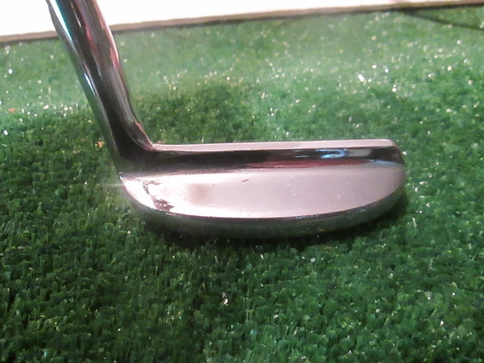 Golf Vintage "The Hawk" Chrome 8802 Style Putter Rare, Attributed to Ben Hogan - Image 2 of 4